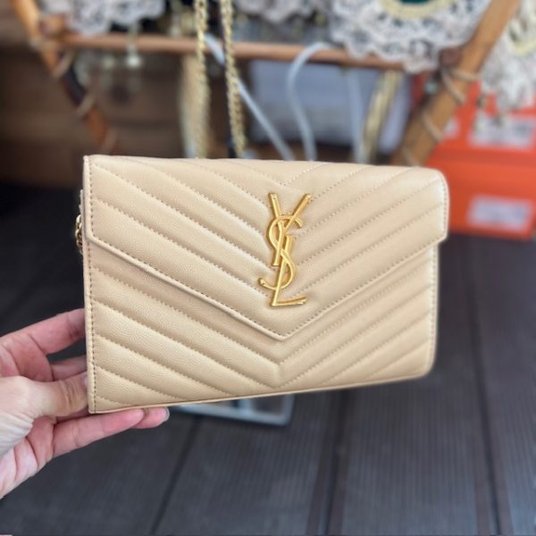 ysl-nude-wallet-resim-8278.jpg