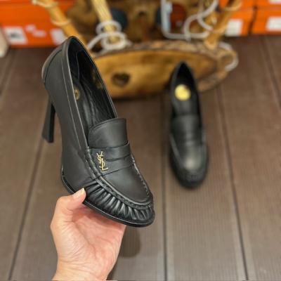 YSL SİYAH DERİ TOPUKLU AYAKKABI-3