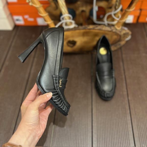 ysl-siyah-deri-topuklu-ayakkabi-3-resim2-6523.jpg
